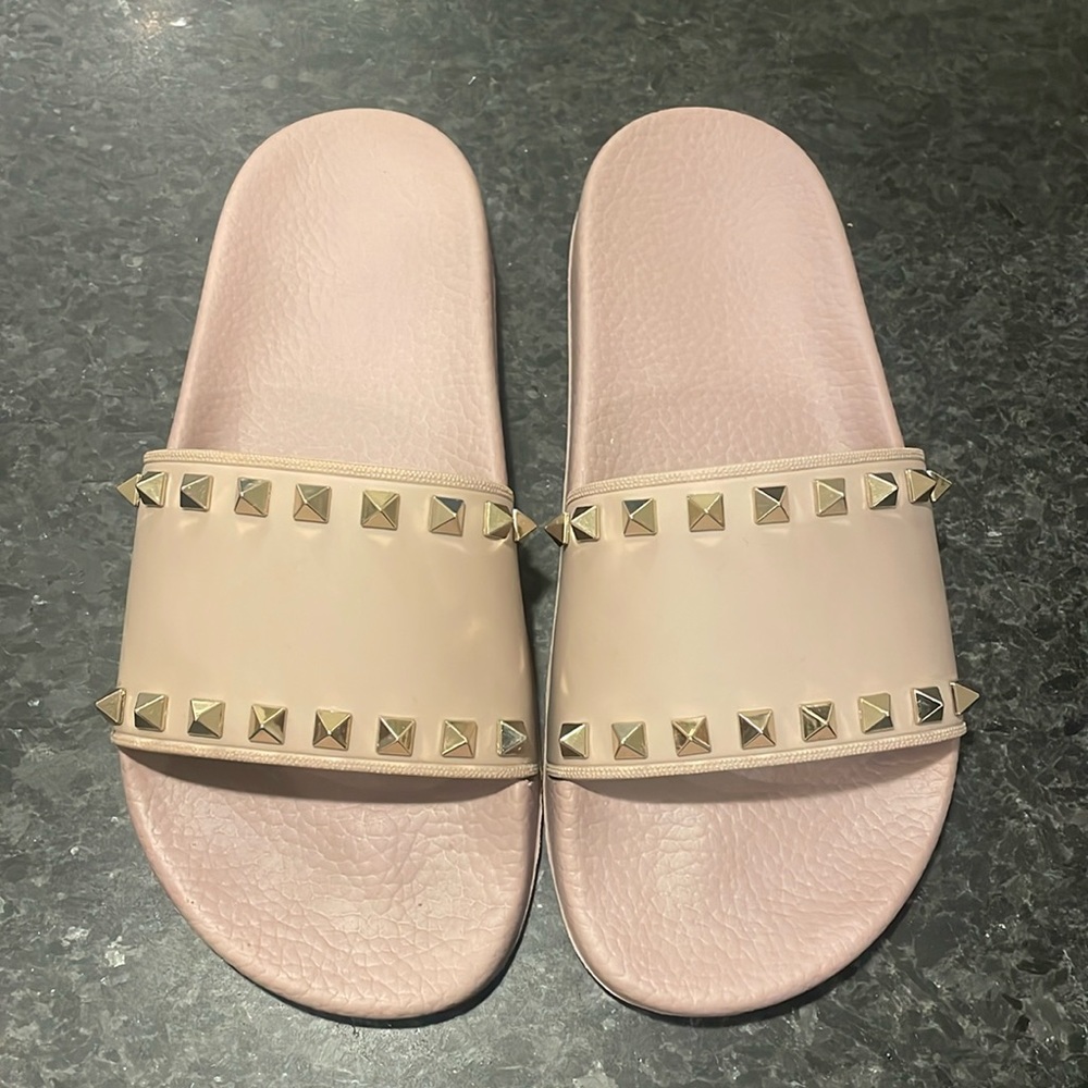 Valentino Rockstud rubber slides